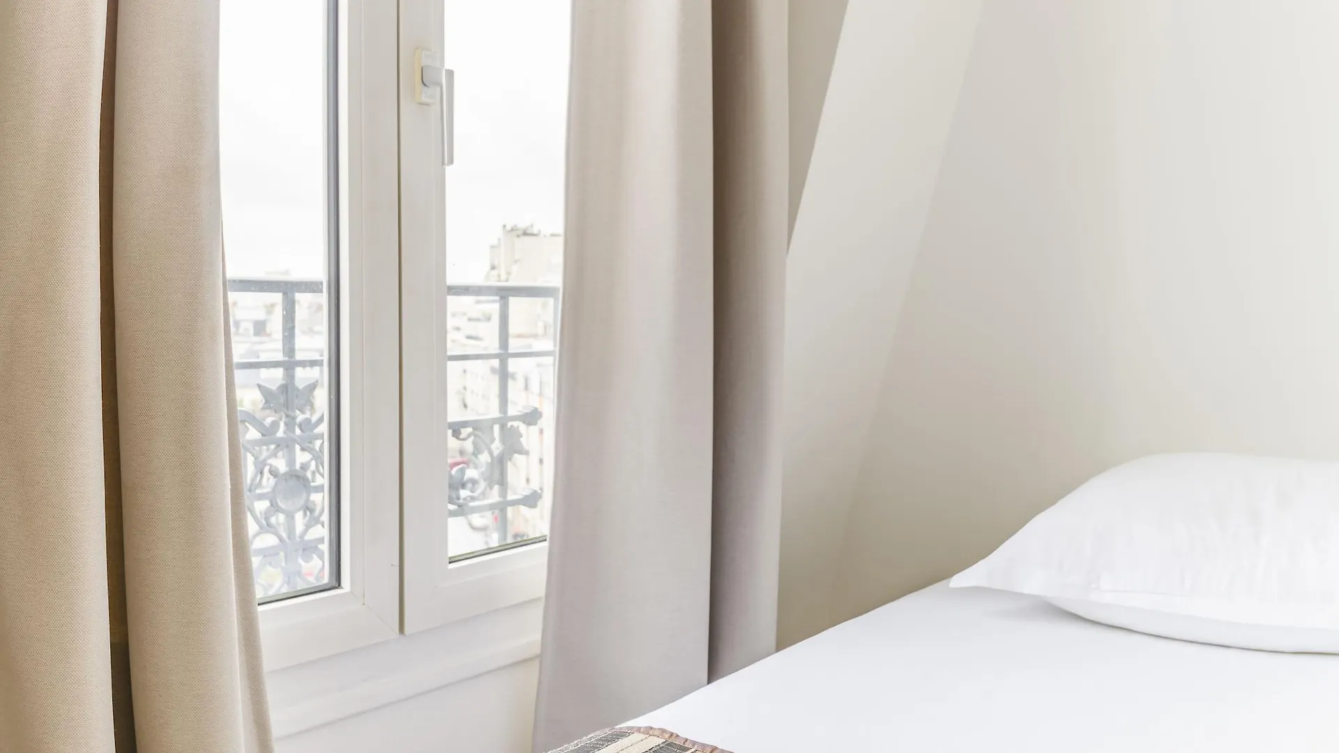 Korner Eiffel Hotell